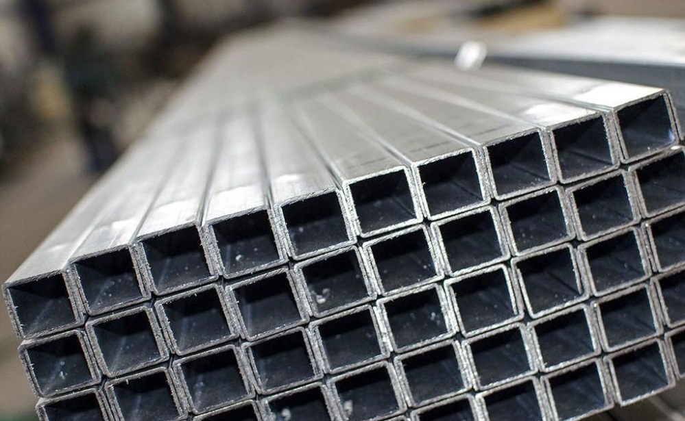 Профильная труба оцинкованная 30x30x2