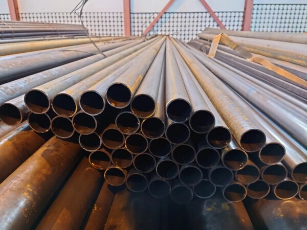 Стальная труба Ø 219 мм