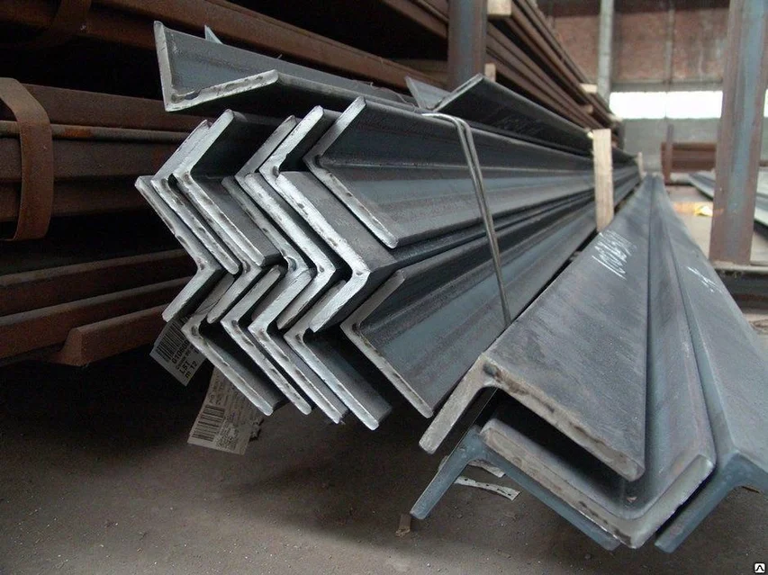 Уголок 20x20x3