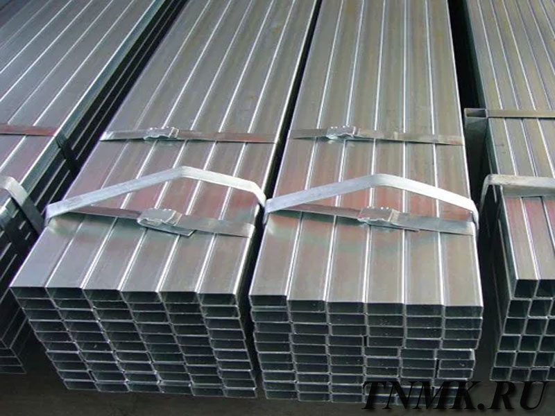 Профильная труба оцинкованная 40x25x2