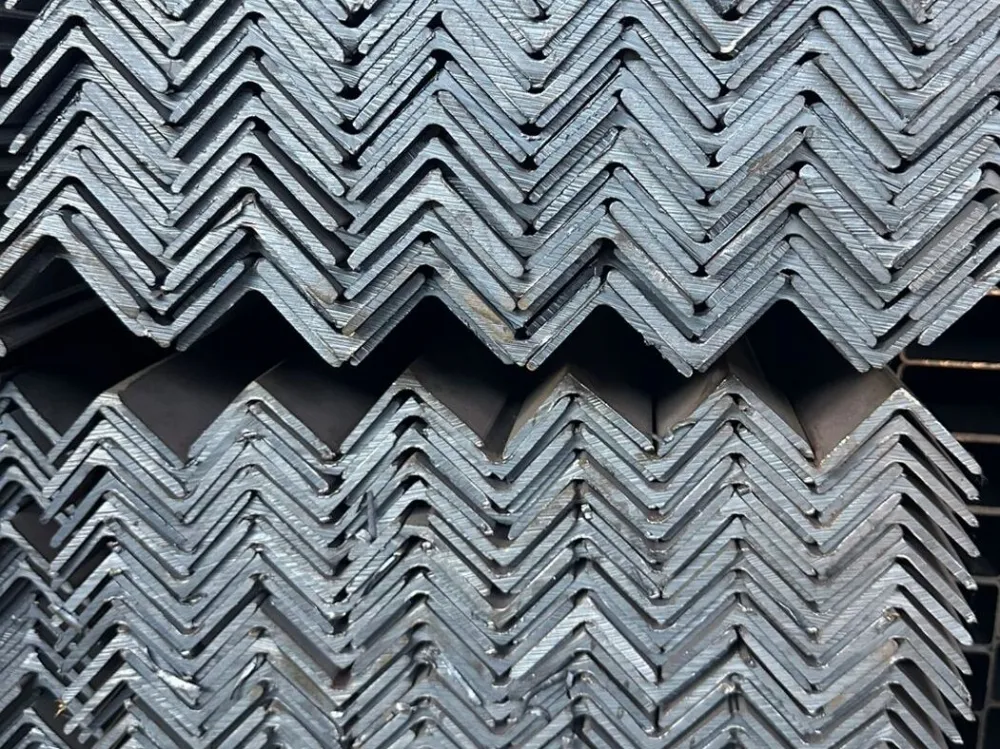 Уголок 63x63x6