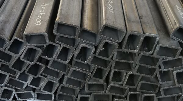 Профільна труба 60x40x4